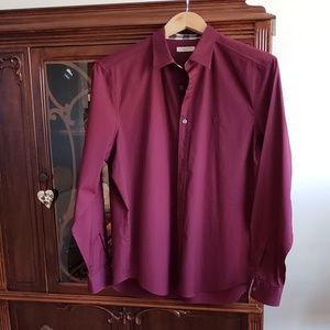 Men's Burberry button down.